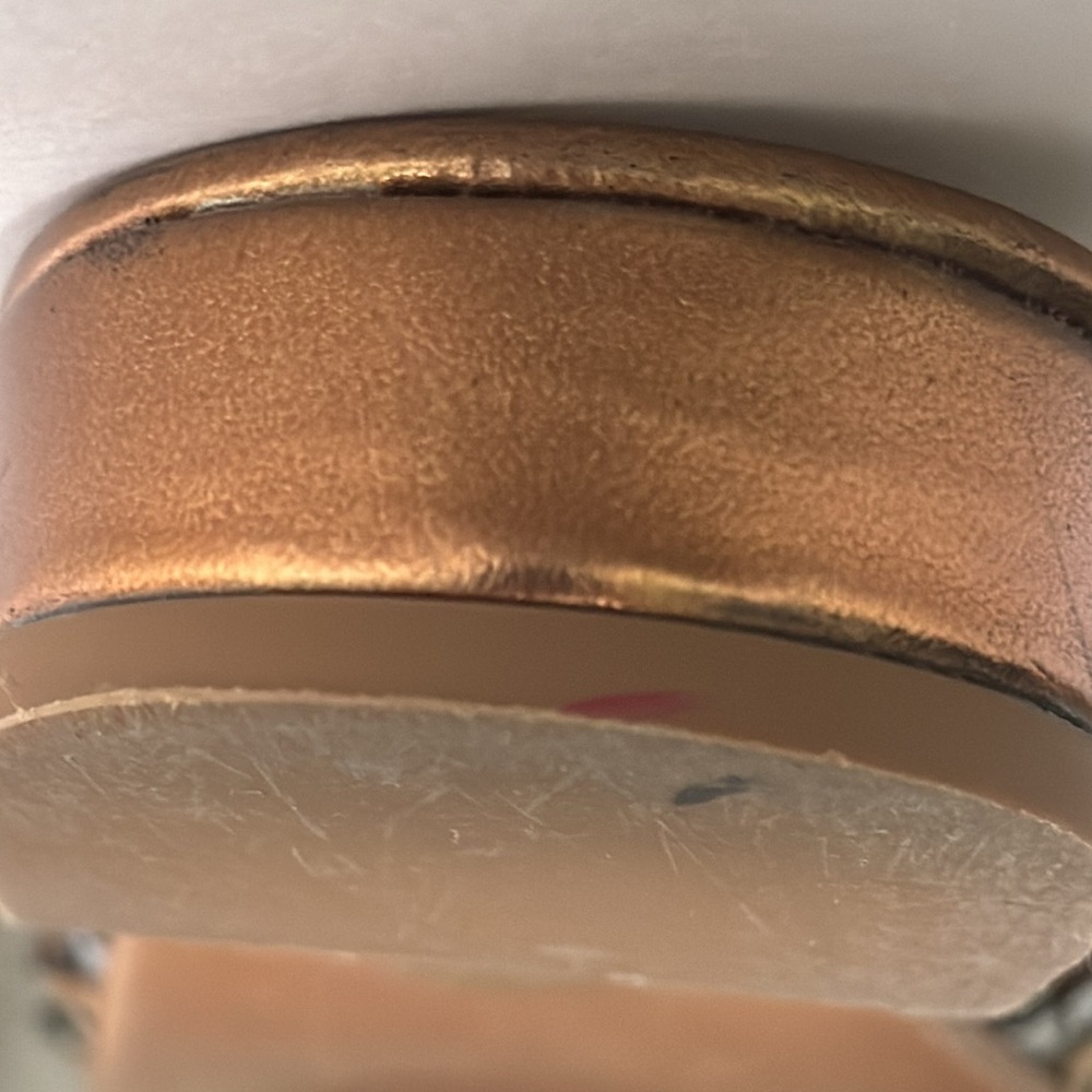 Bella Vita Eli-Italy Metallic Sandal - Picture 14 of 16